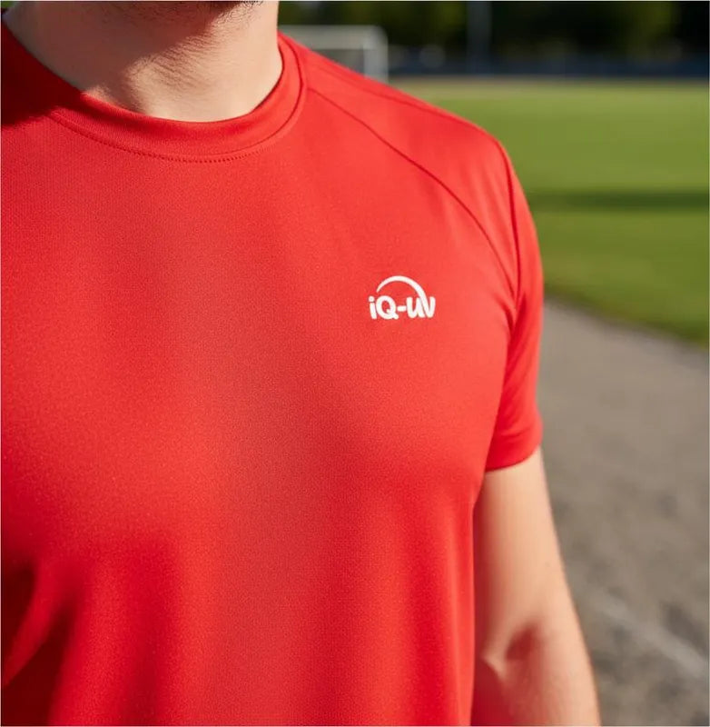 Polera manga corta corte recto hombre con filtro solar UPF 300+ marca IQ